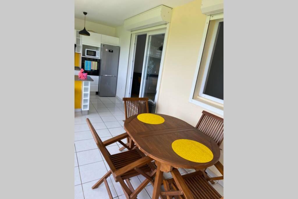 Ferienwohnung L' Aure Le Lamentin Exterior foto