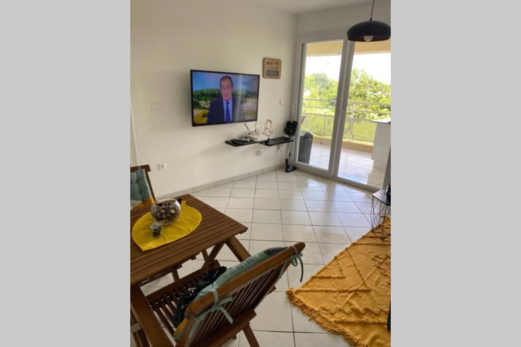 Ferienwohnung L' Aure Le Lamentin Exterior foto
