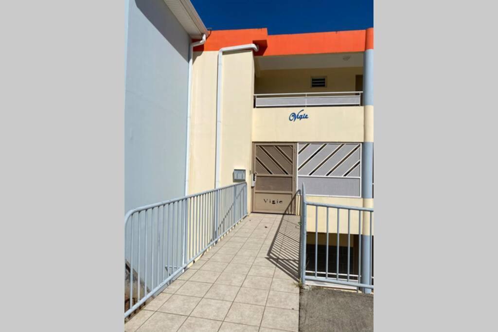Ferienwohnung L' Aure Le Lamentin Exterior foto